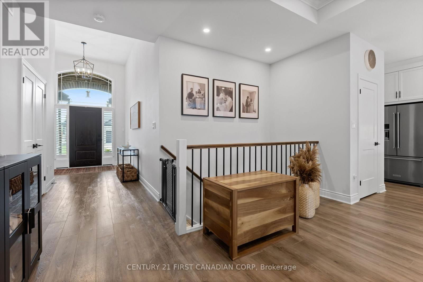 3 HARDY COURT Image 18