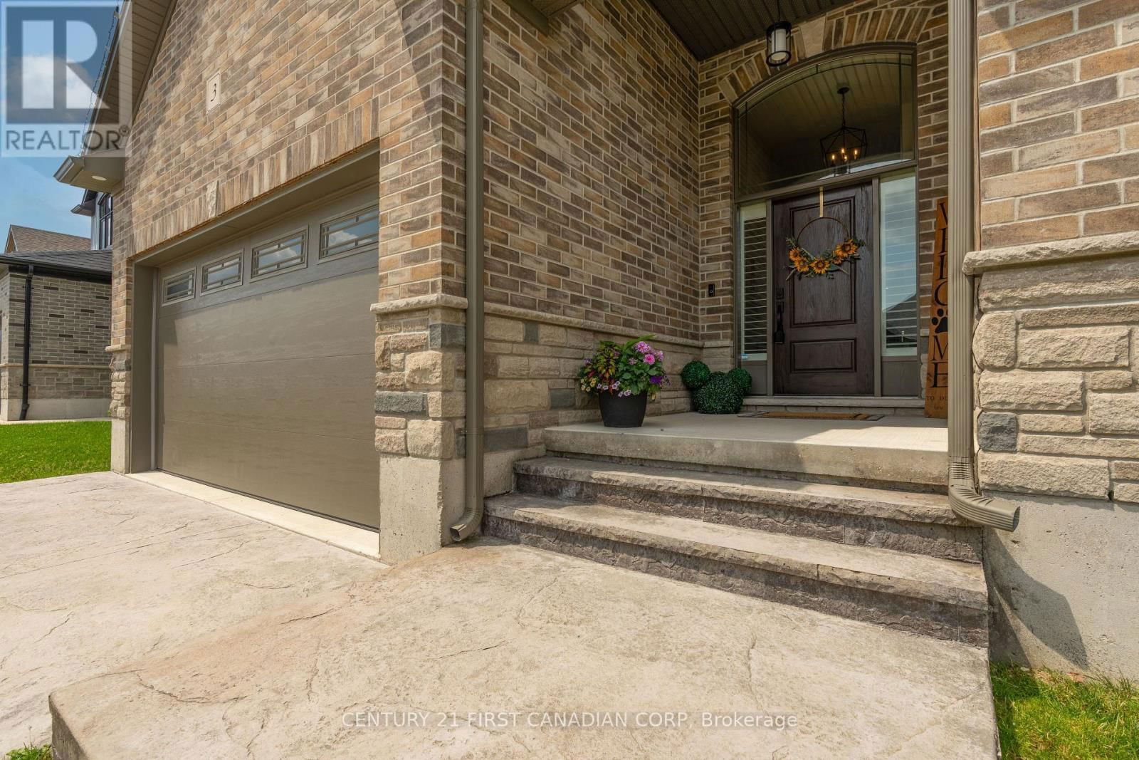 3 HARDY COURT Image 6