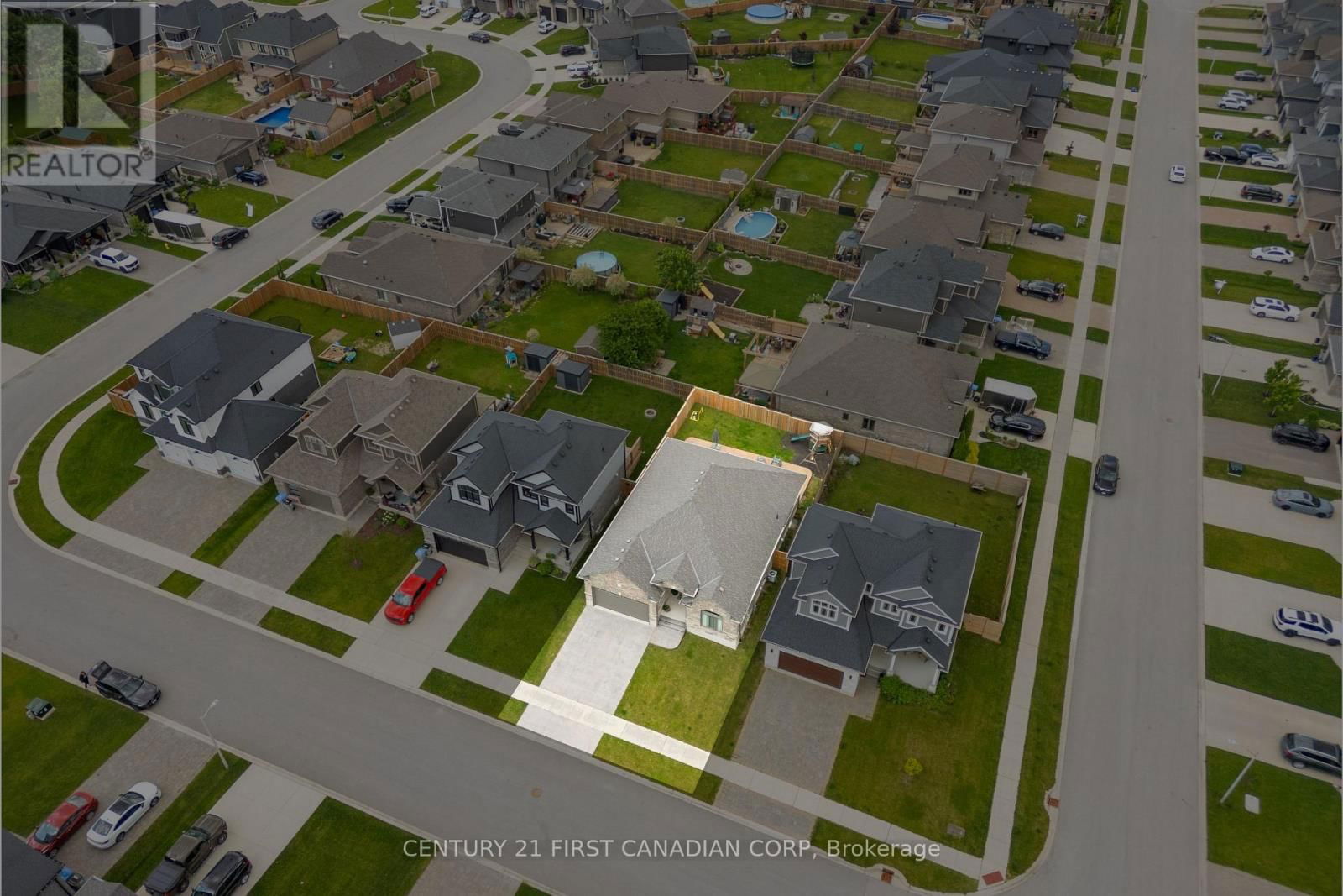 3 HARDY COURT Image 7
