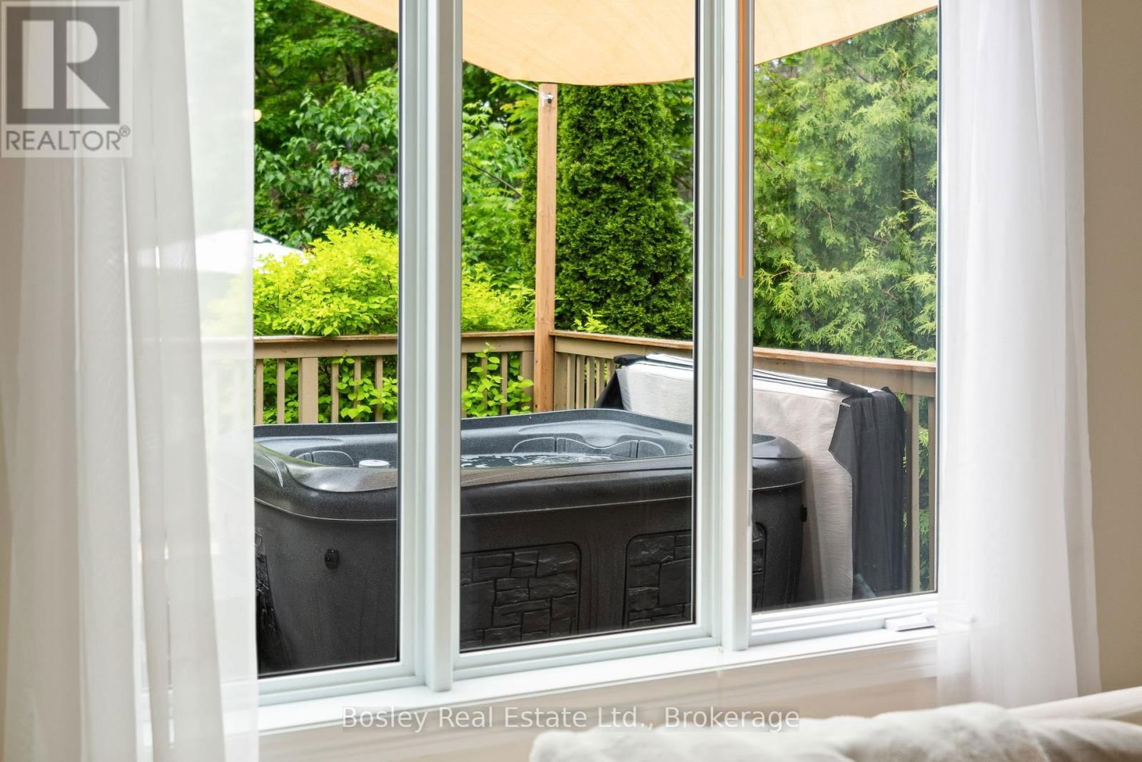 136 MAPLE LANE Image 10