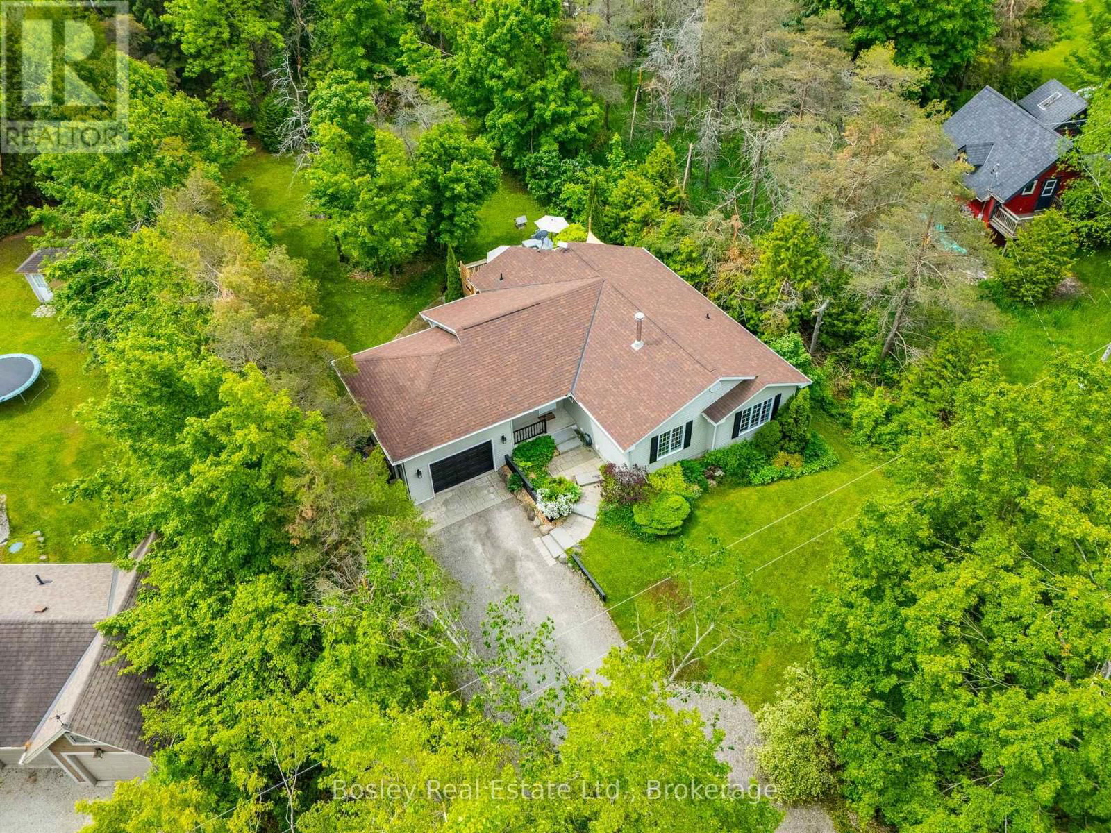 136 MAPLE LANE Image 2