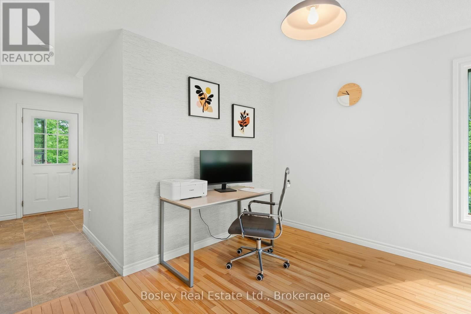 136 MAPLE LANE Image 22