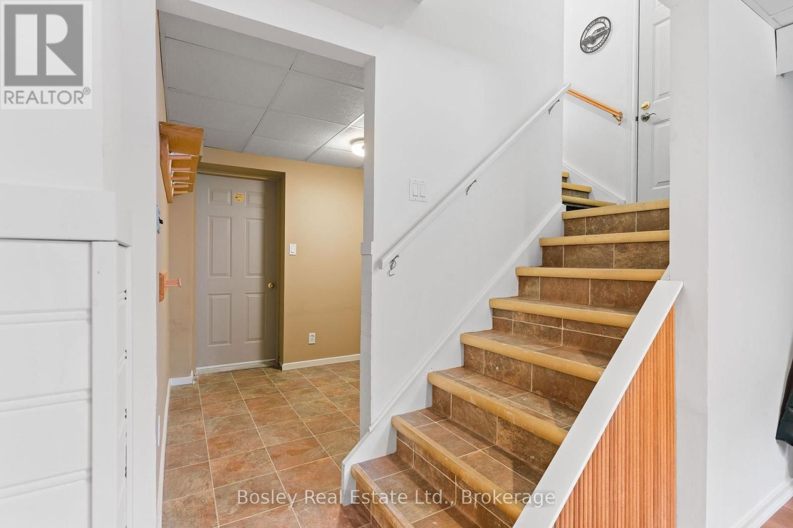 136 MAPLE LANE Image 29