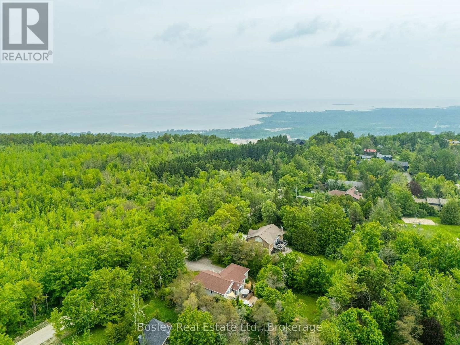 136 MAPLE LANE Image 41