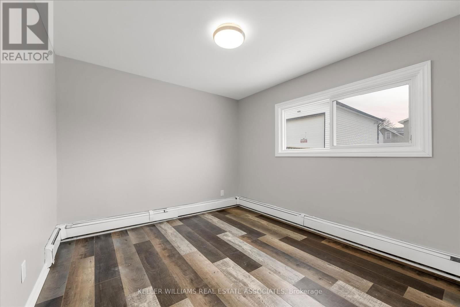 180 PINE STREET SOUTH Image 15