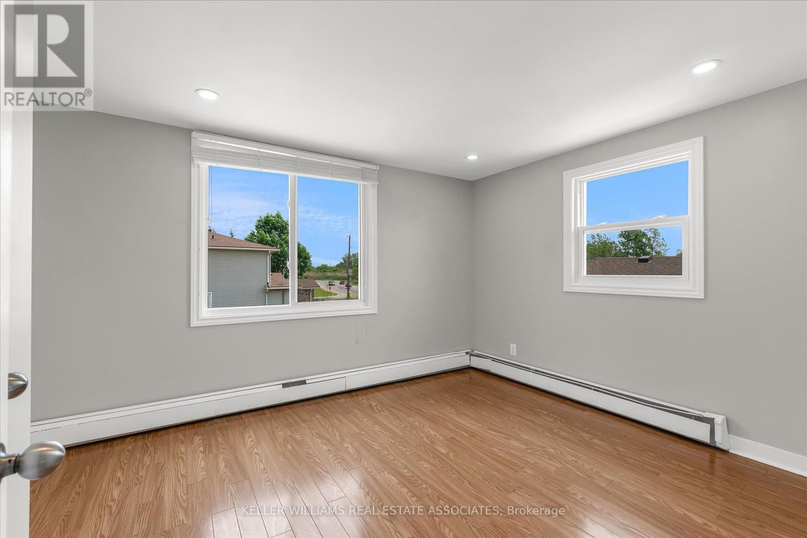 180 PINE STREET SOUTH Image 26