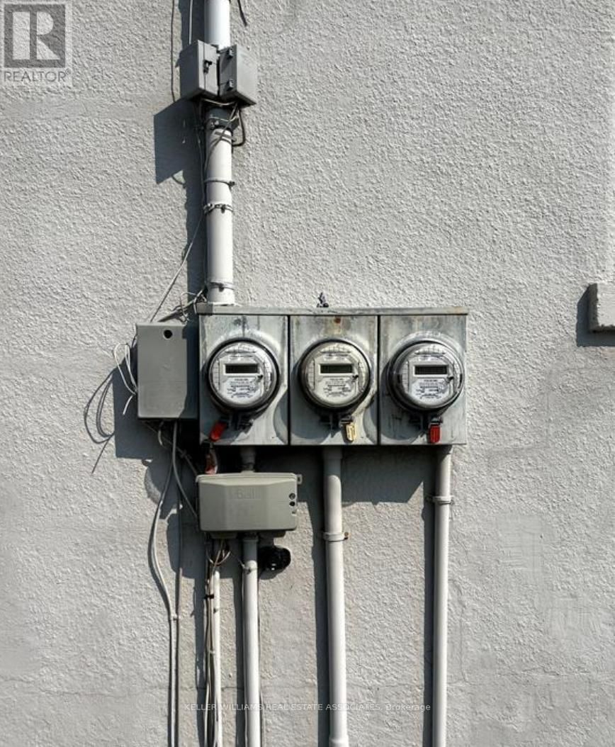 180 PINE STREET SOUTH Image 36