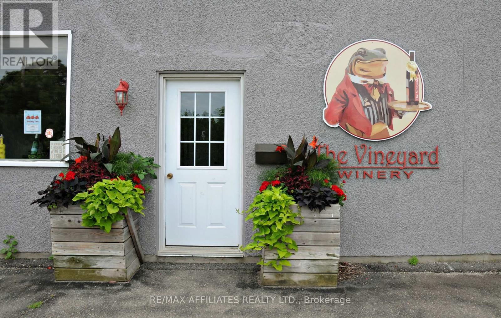 15 BROADVIEW AVENUE EAST Image 2