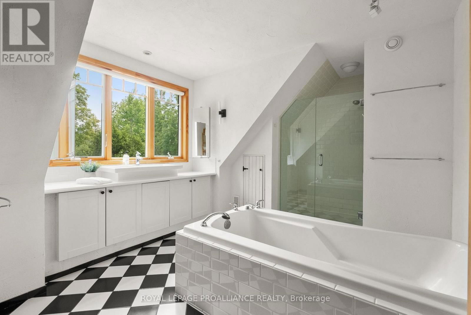 166 DINGMAN ROAD Image 18