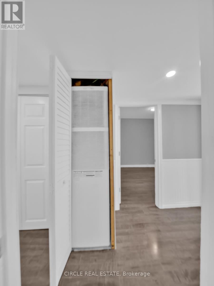 5 MAPLE DRIVE Image 29
