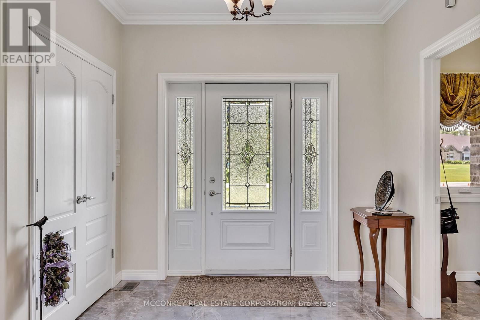 124 ALMEARA DRIVE Image 10