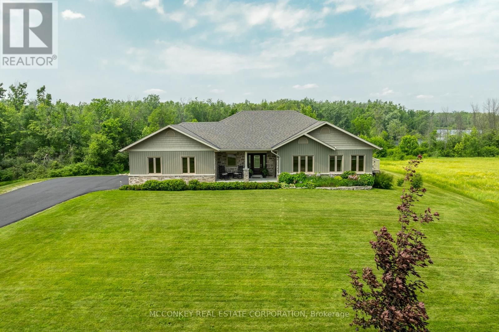 124 ALMEARA DRIVE Image 47
