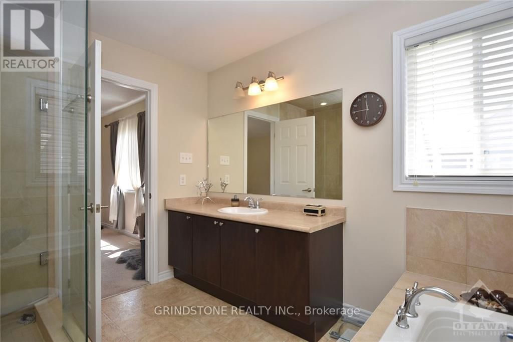 2414 NUTGROVE AVENUE Image 11