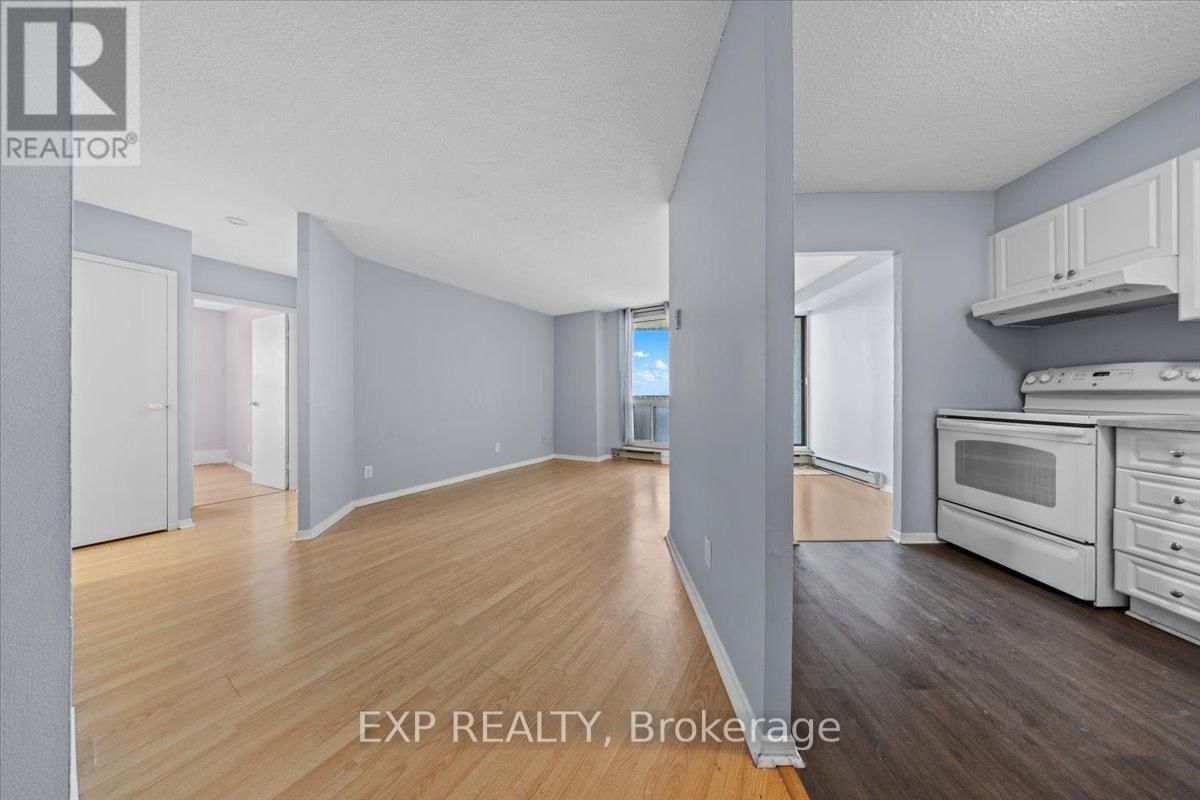 2509 - 900 DYNES ROAD Image 5