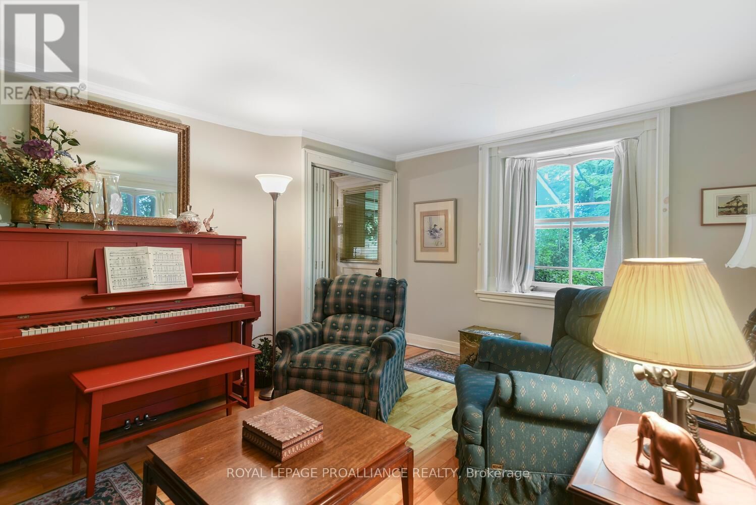 3646 MAPLE AVENUE Image 13
