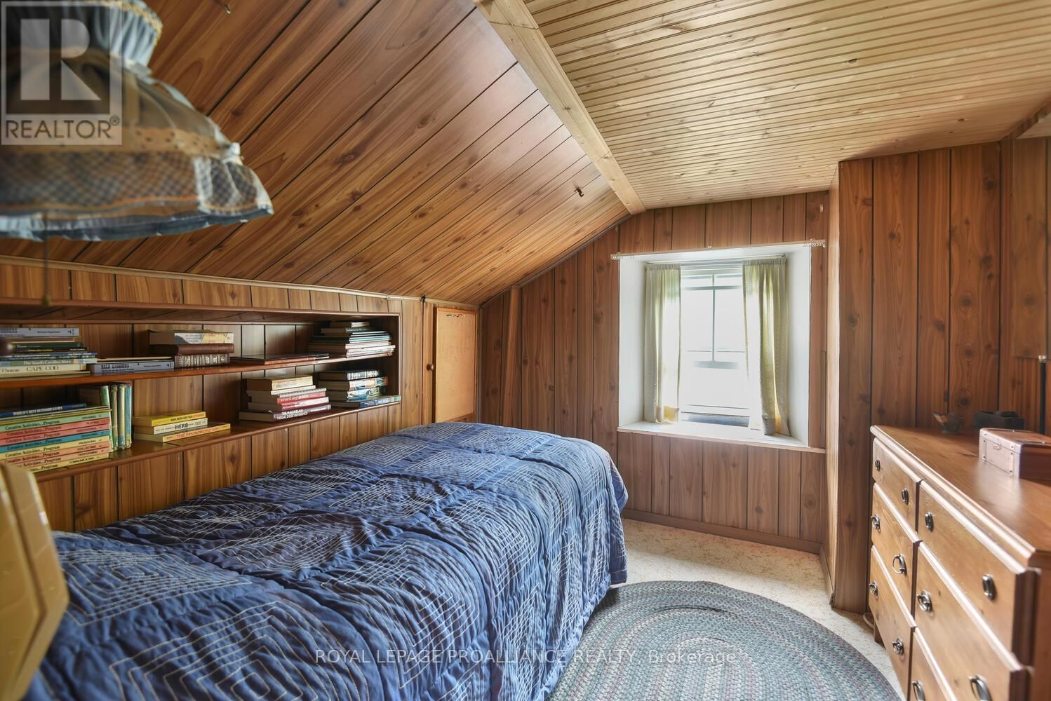 3646 MAPLE AVENUE Image 17