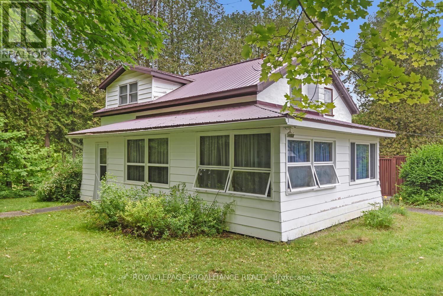 3646 MAPLE AVENUE Image 2