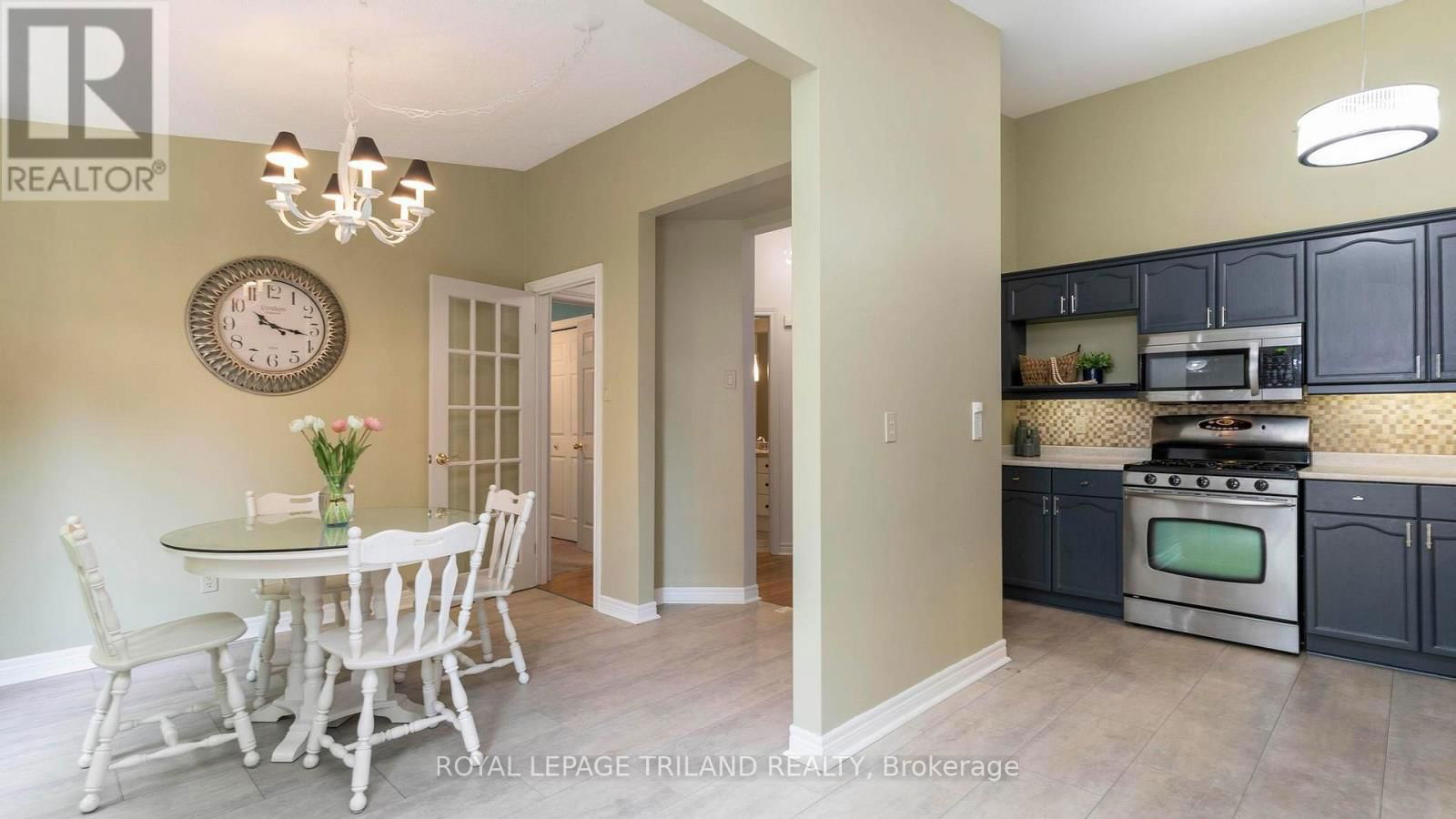 7 - 1241 HAMILTON ROAD Image 11
