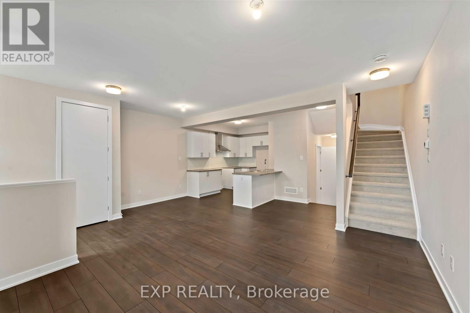 209 SPECKLED ALDER ROW Image 14