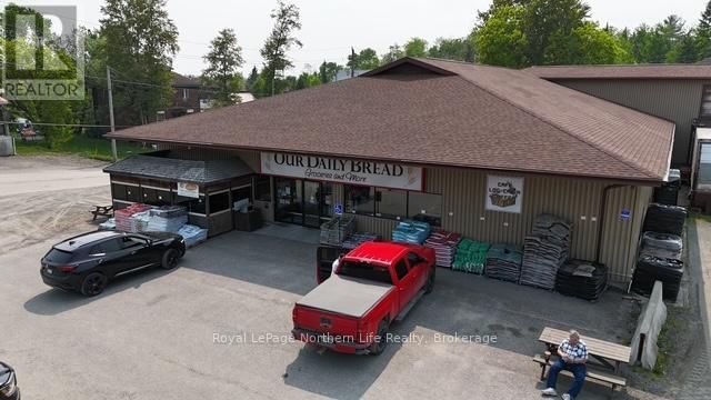 6722 HIGHWAY 11 NORTH Image 9