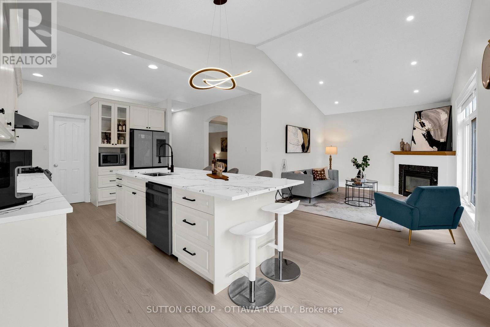 8 DUNN STREET Image 16