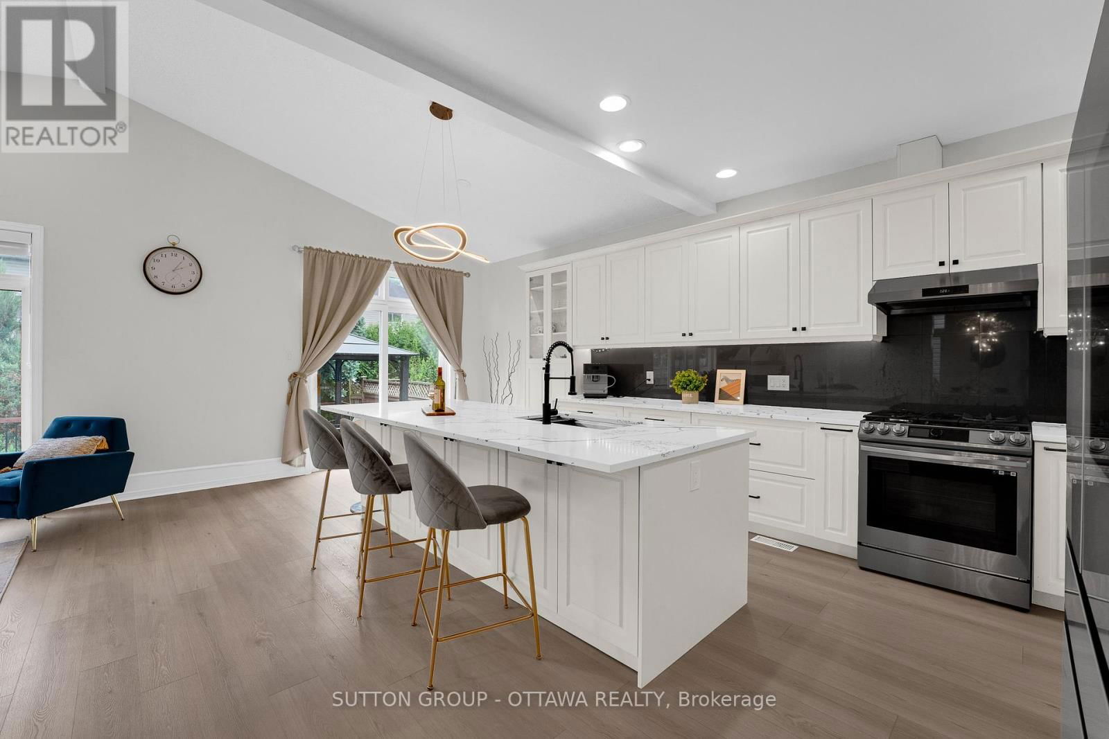 8 DUNN STREET Image 17