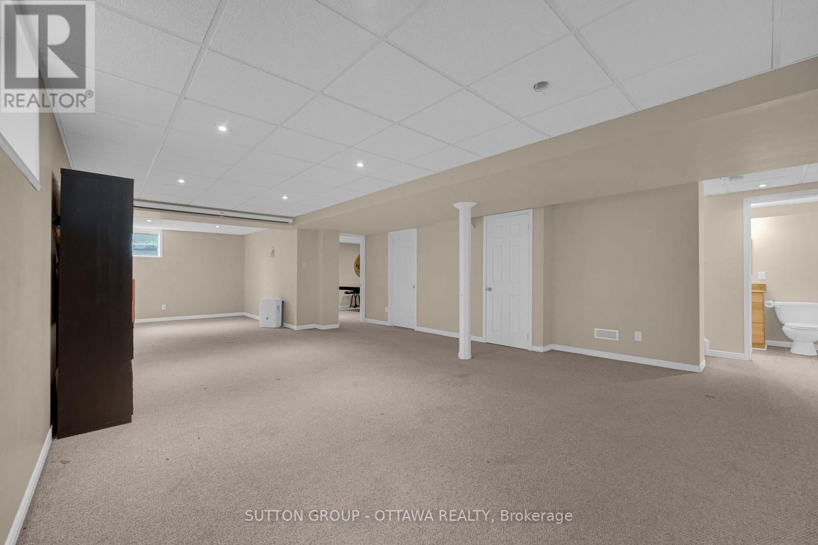 8 DUNN STREET Image 37