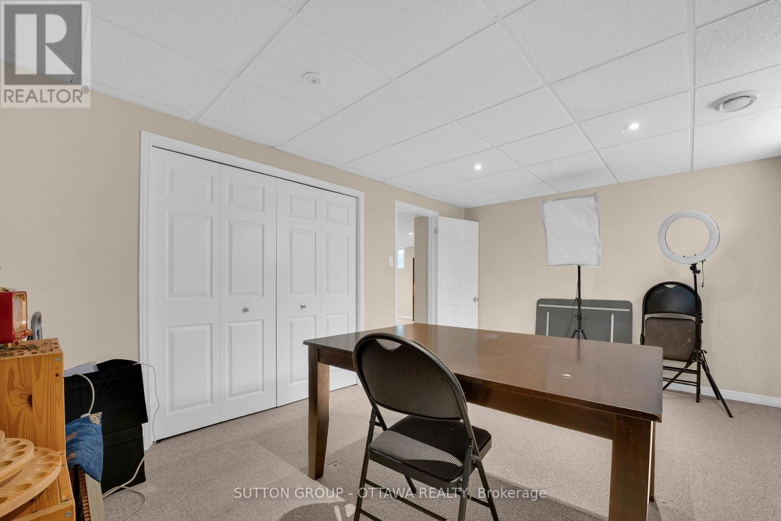 8 DUNN STREET Image 39