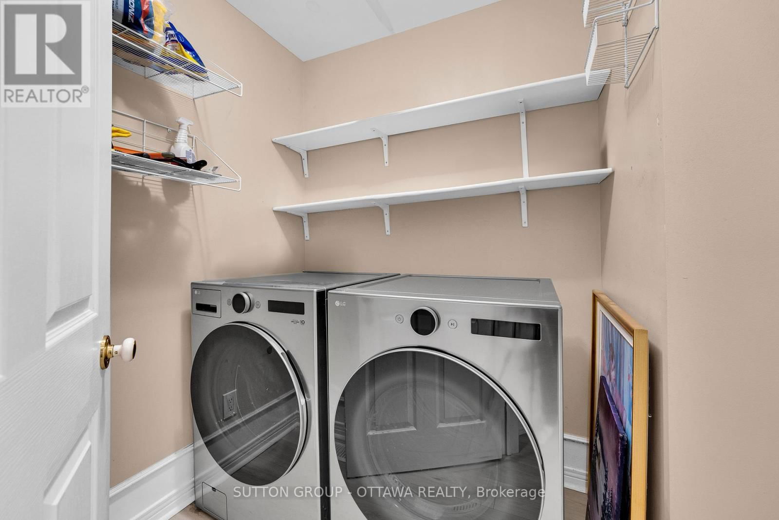 8 DUNN STREET Image 41