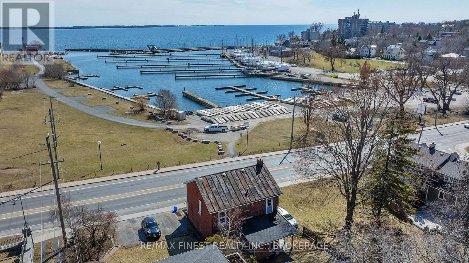589 KING STREET WEST Image 44