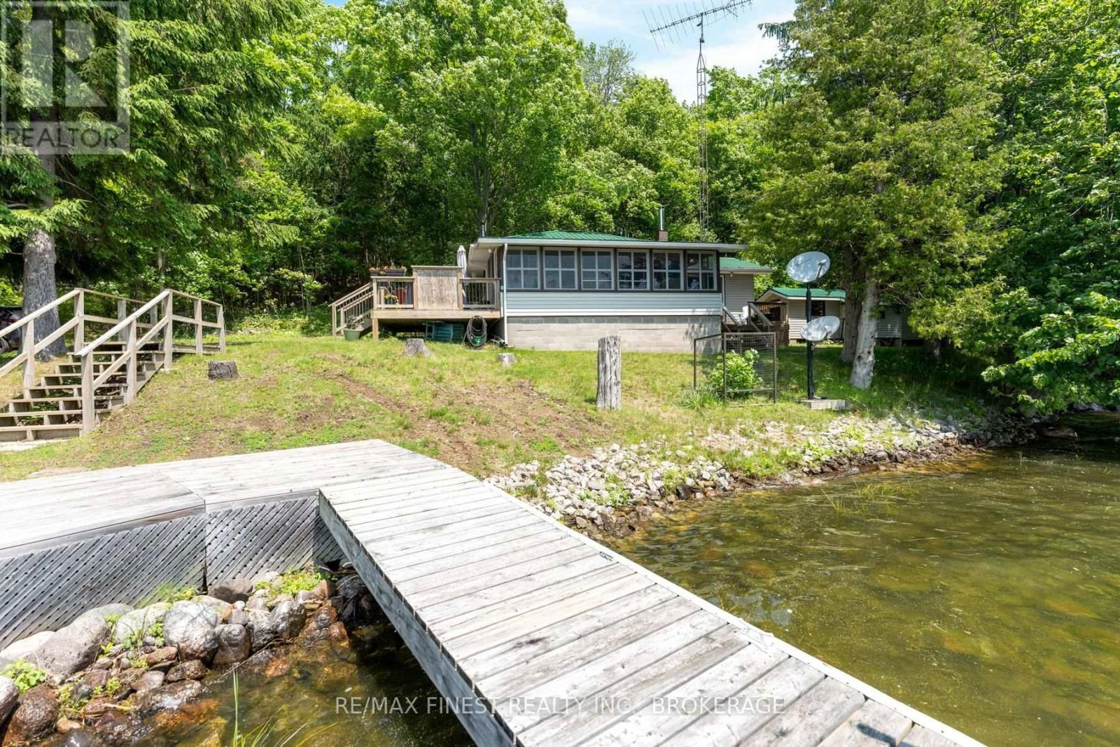 101 SPLIT RAIL LANE Image 35