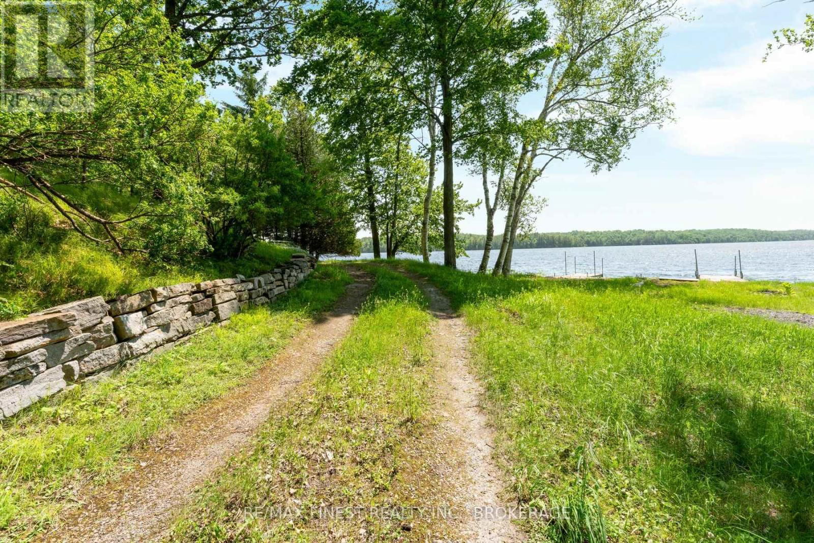 101 SPLIT RAIL LANE Image 46
