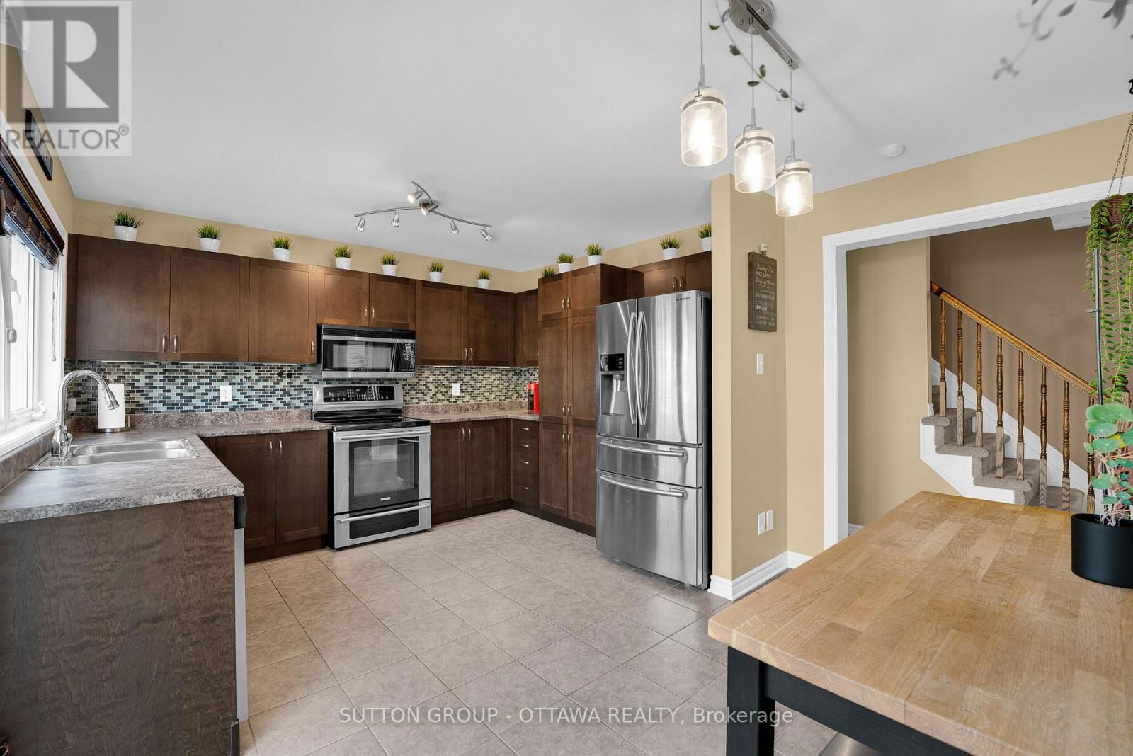 3596 CAMBRIAN ROAD Image 11
