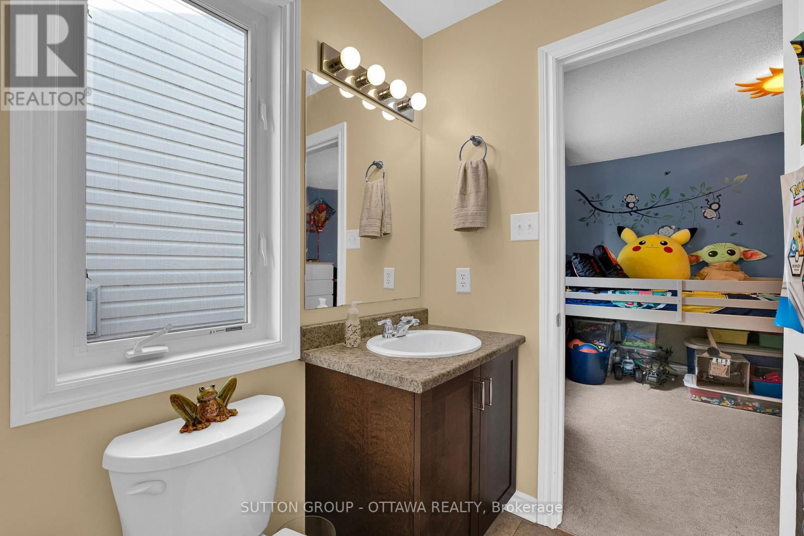 3596 CAMBRIAN ROAD Image 29