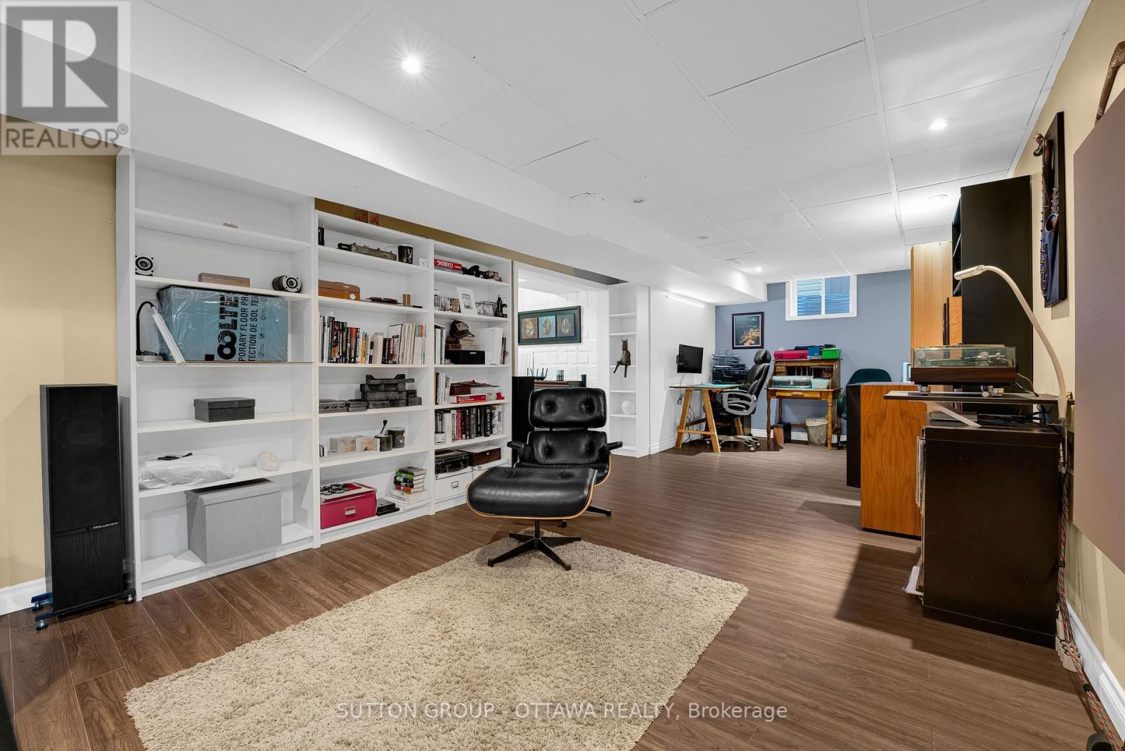 3596 CAMBRIAN ROAD Image 37