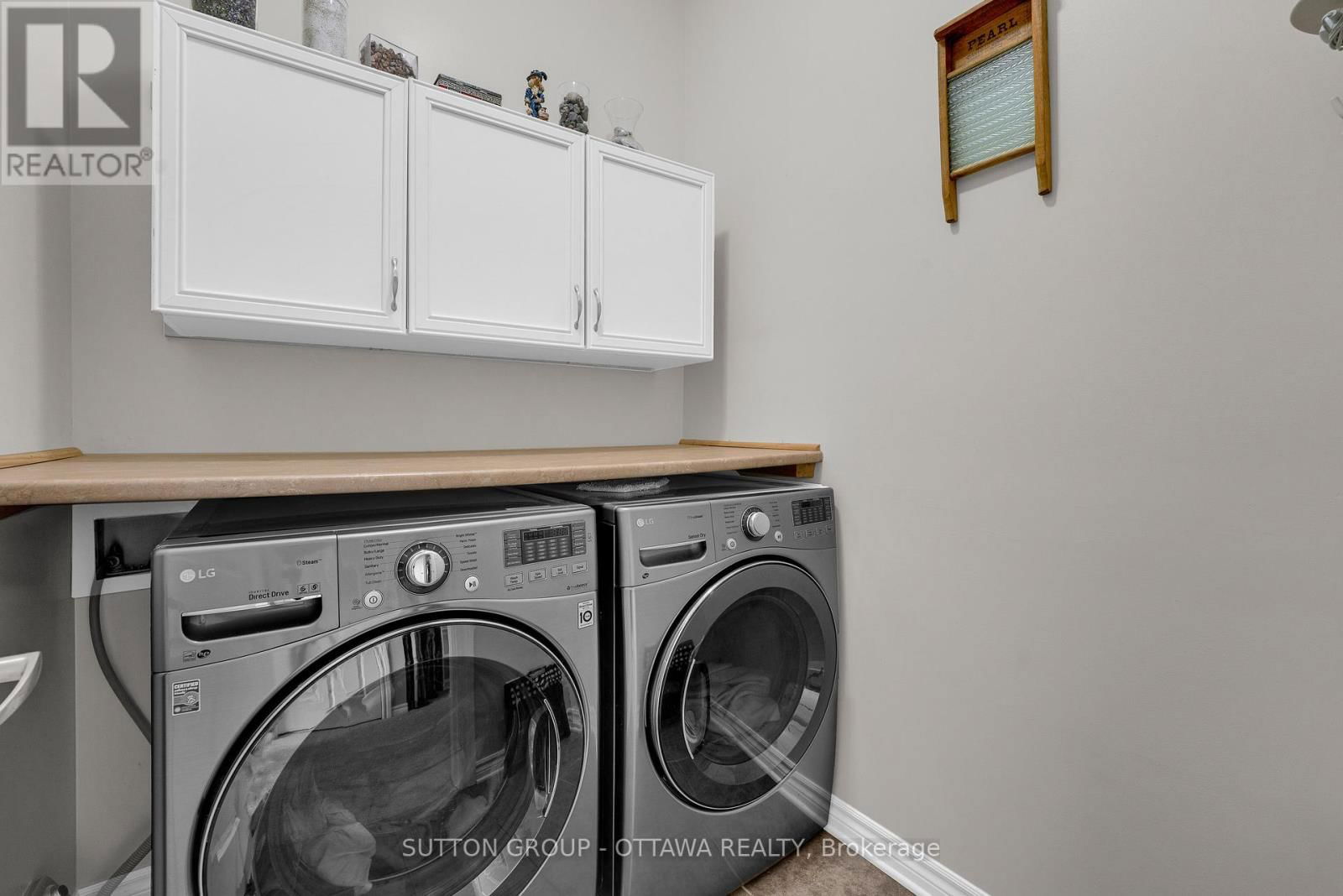 3596 CAMBRIAN ROAD Image 41