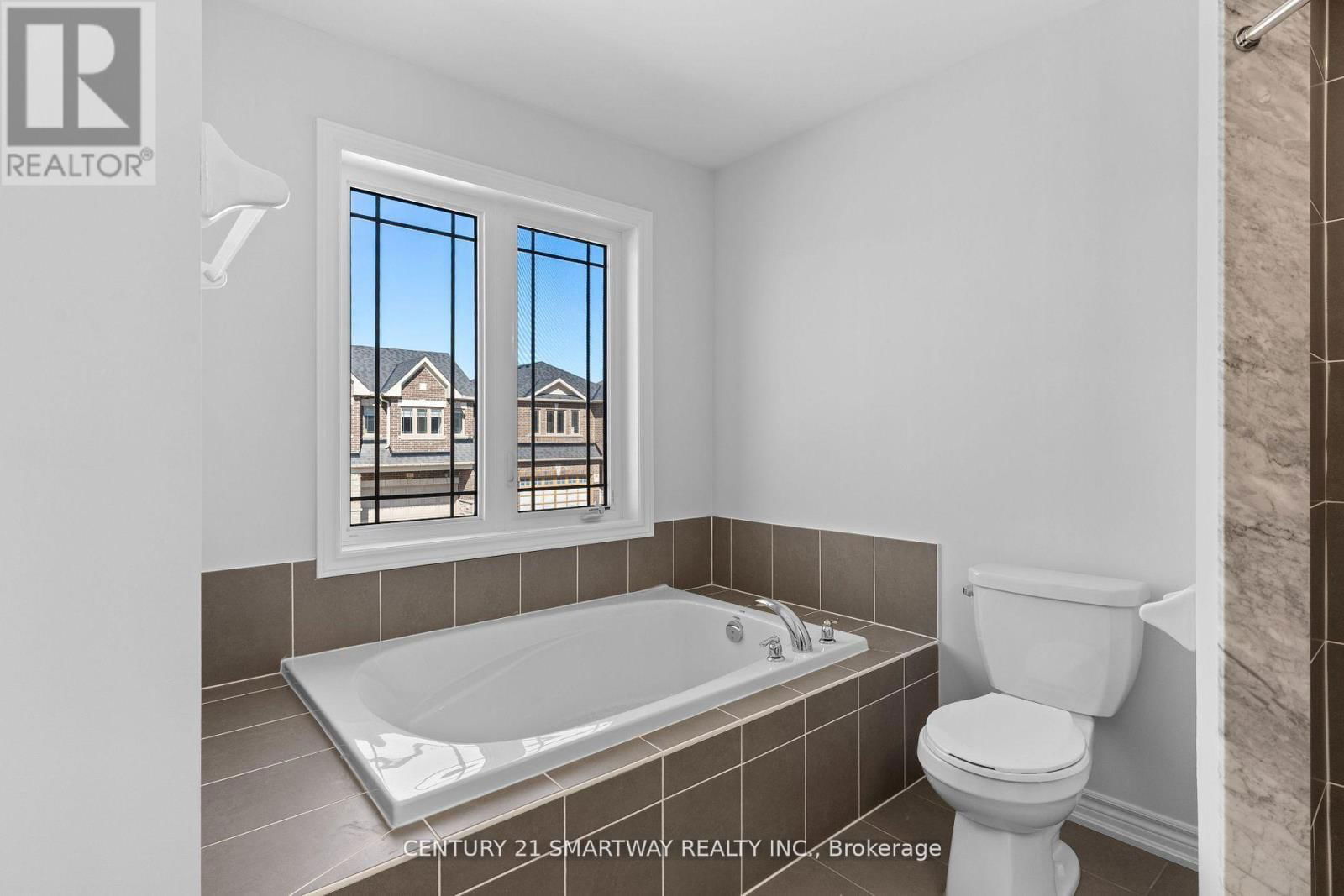 46 HUNTSWORTH AVENUE Image 28