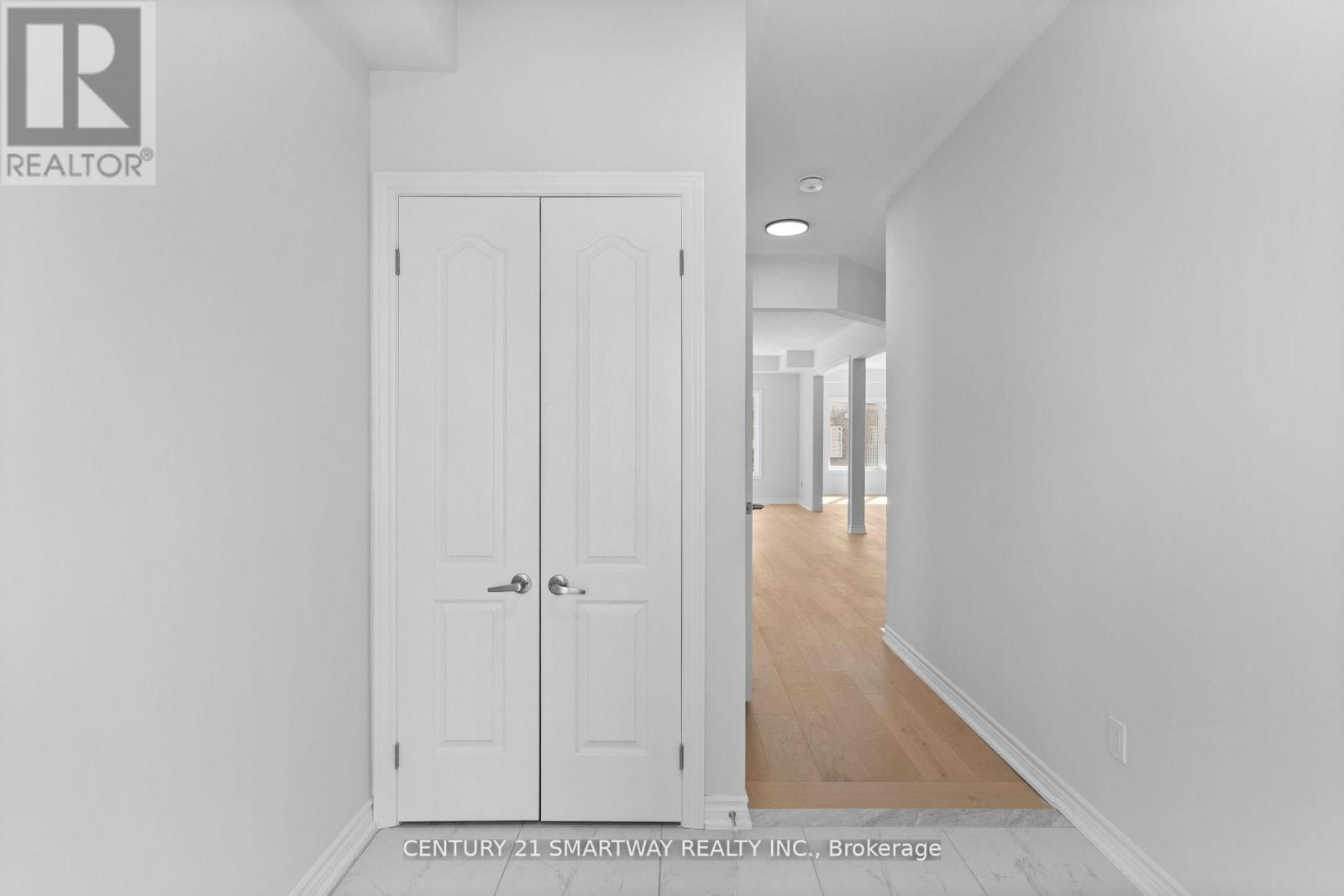 46 HUNTSWORTH AVENUE Image 3