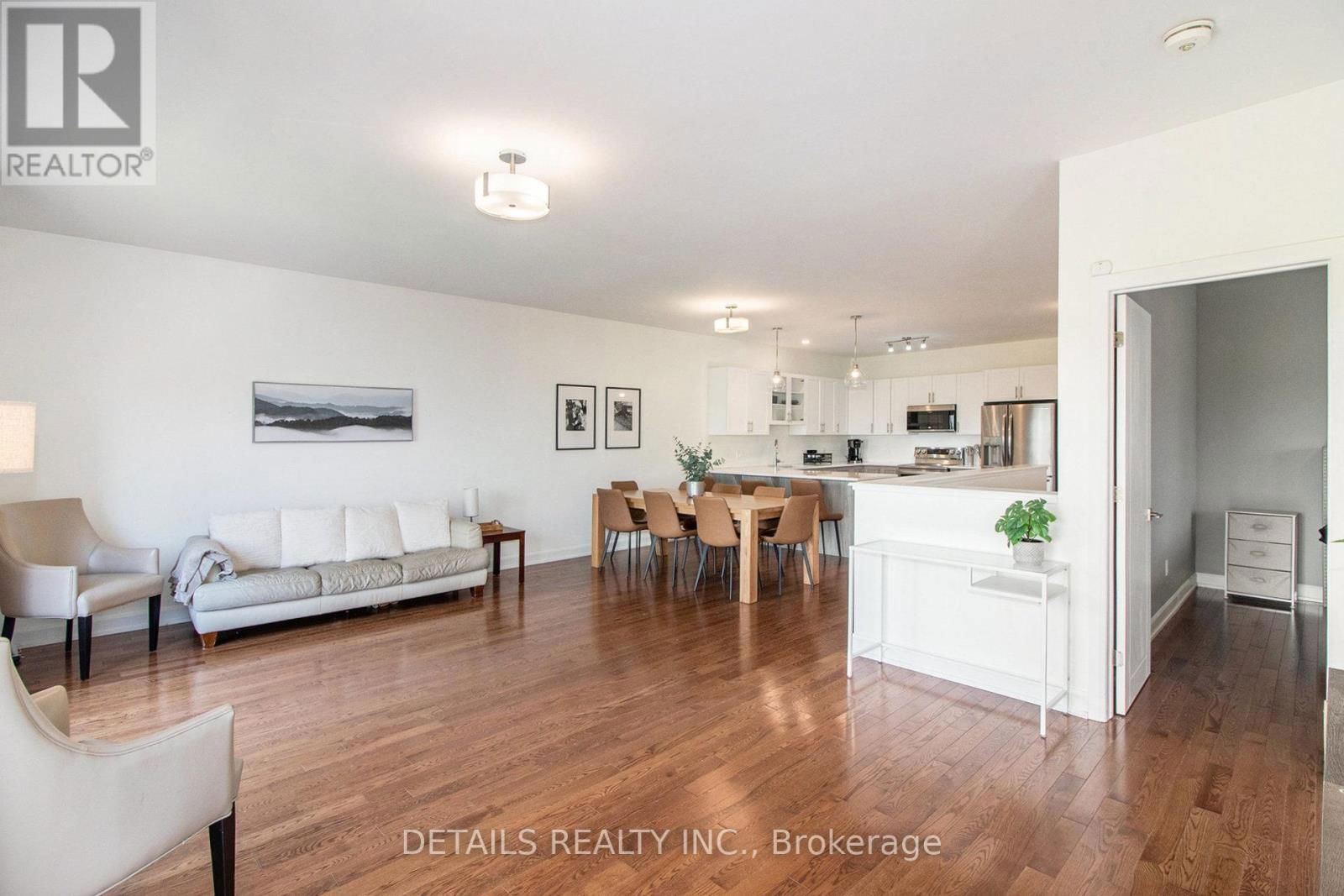 463 LANCASTER LANE Image 11