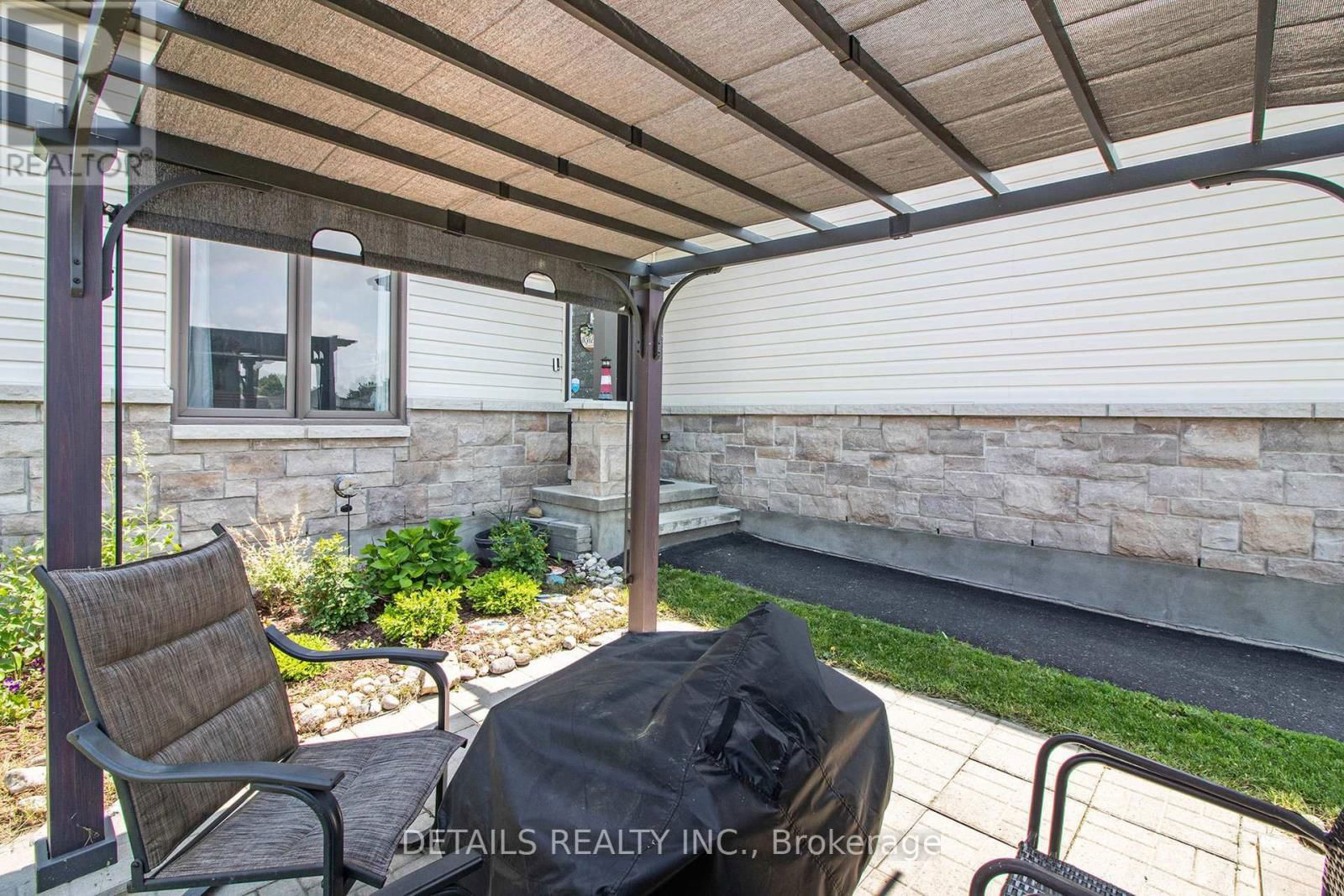 463 LANCASTER LANE Image 27