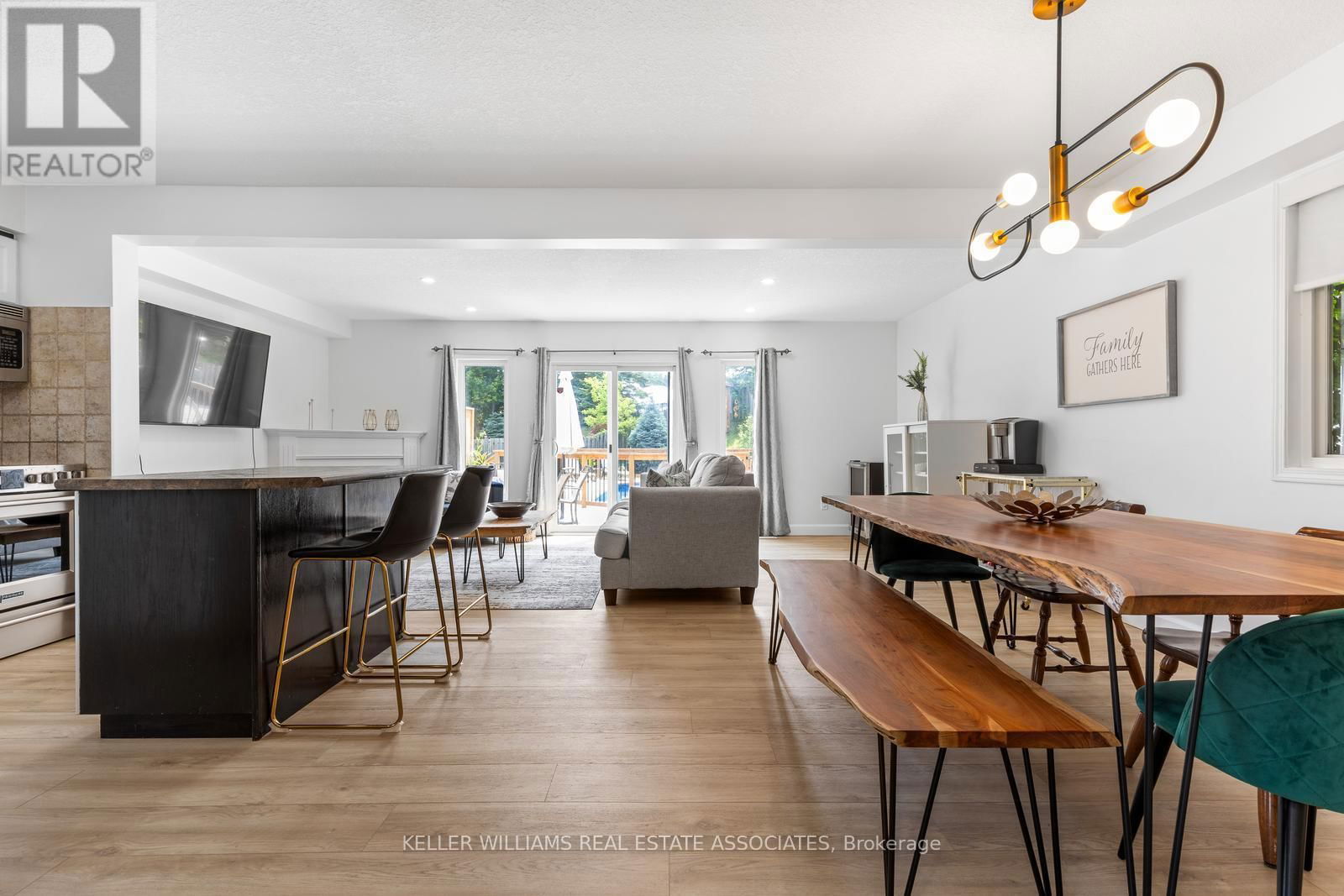 209 SUNNY MEADOW COURT Image 3