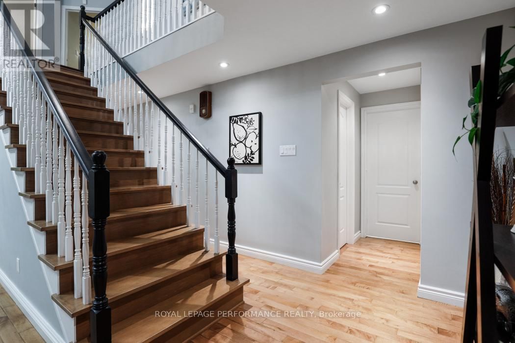 61 WYCLIFFE STREET Image 10