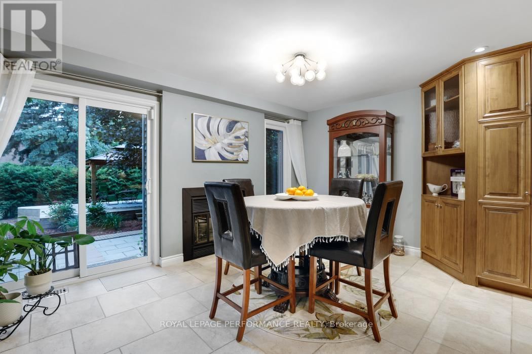 61 WYCLIFFE STREET Image 24