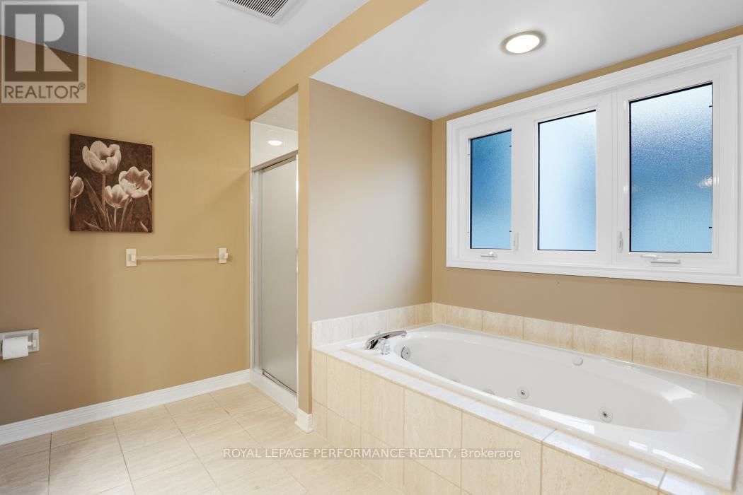 61 WYCLIFFE STREET Image 34