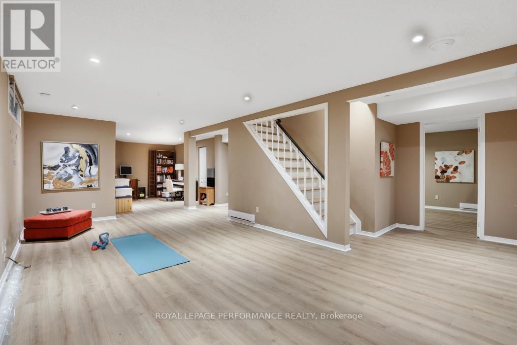 61 WYCLIFFE STREET Image 39