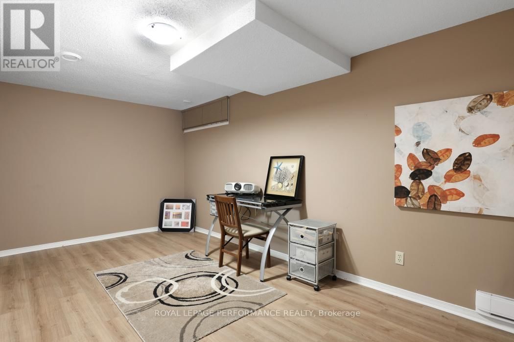 61 WYCLIFFE STREET Image 41
