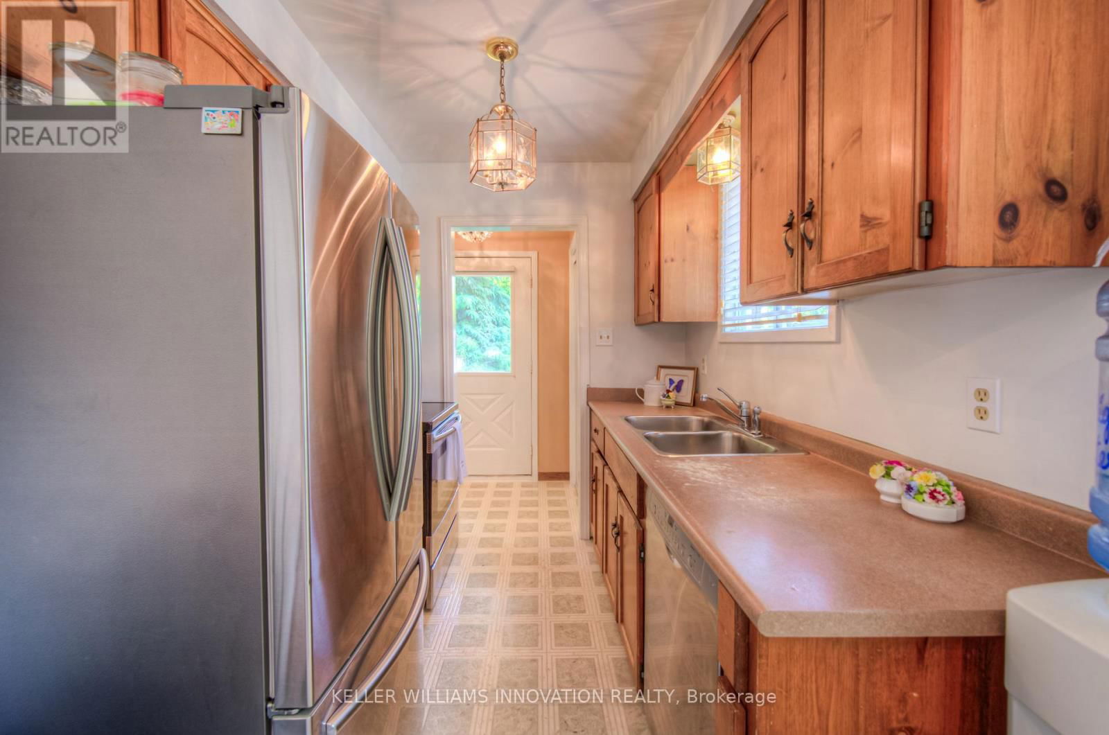 459 DRUMMERHILL CRESCENT Image 15