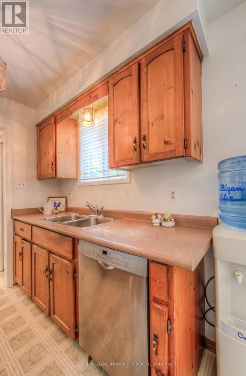 459 DRUMMERHILL CRESCENT Image 17