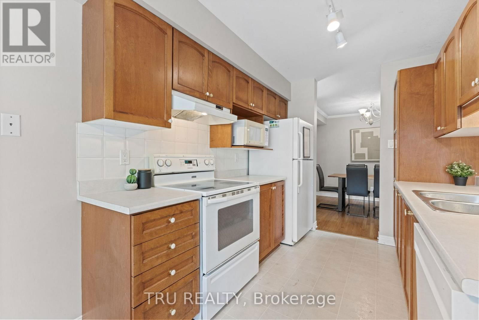 116 REDPATH DRIVE Image 13