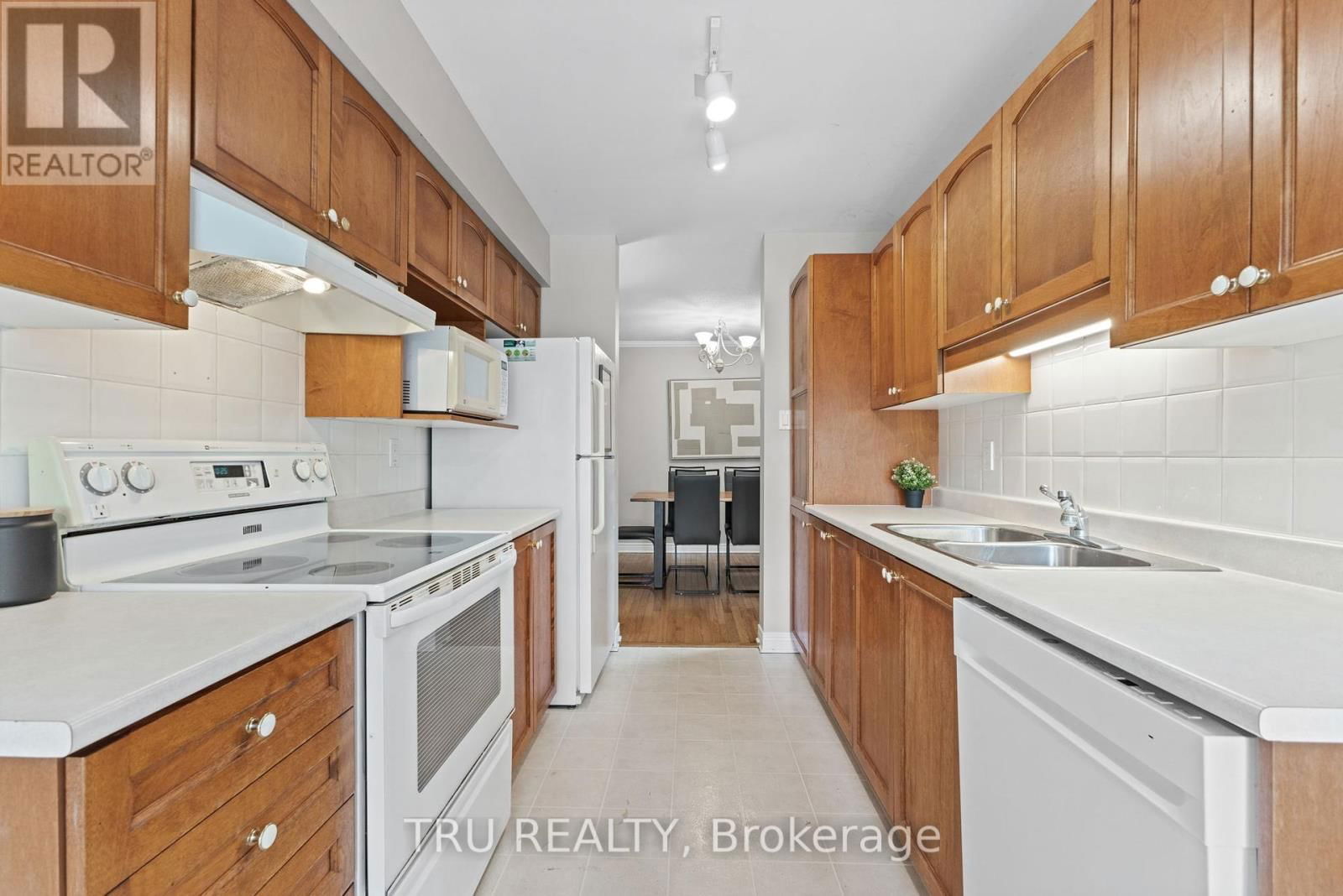 116 REDPATH DRIVE Image 14